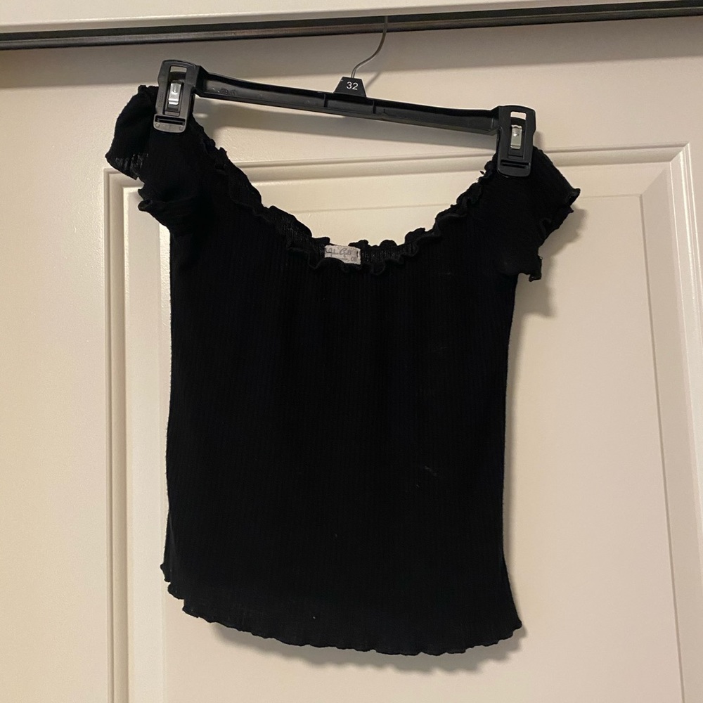 Brandy Melville off the shoulder crop top